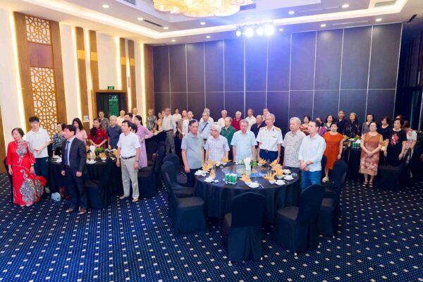 ựu sinh viên K14 - Khoa ToánĐại học Tổng hợp Hà Nội